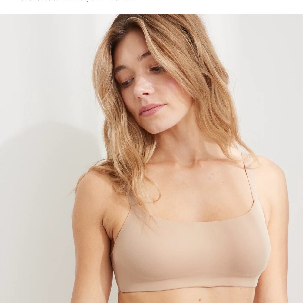 SMOOTHEZ Bra-ish Wireless Bralette MEDIUM